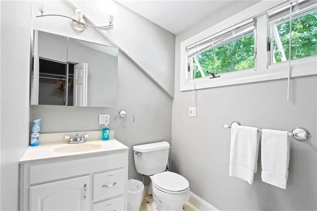 342 Post Road Westerly RI 02891