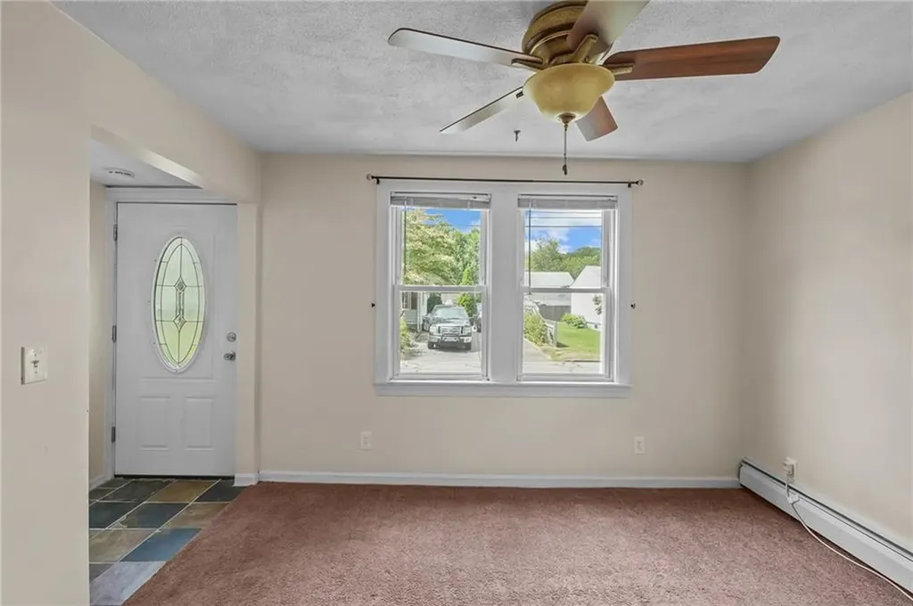 126 Lloyd Avenue Warwick RI 02889