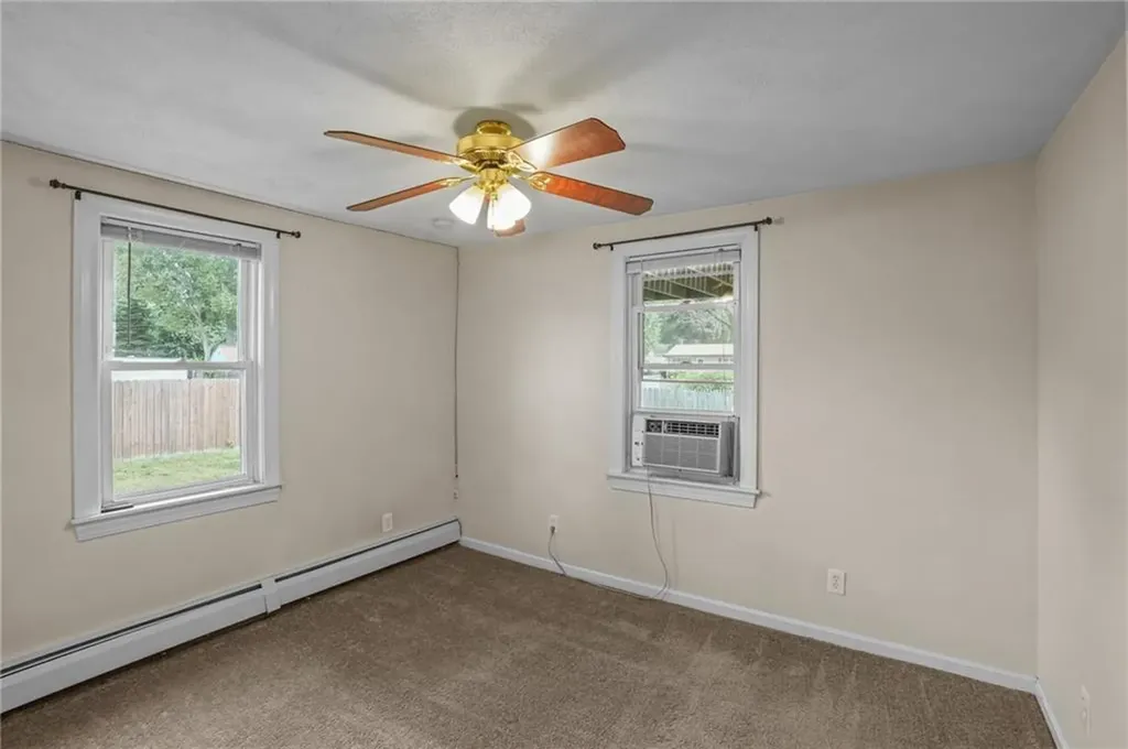 126 Lloyd Avenue Warwick RI 02889
