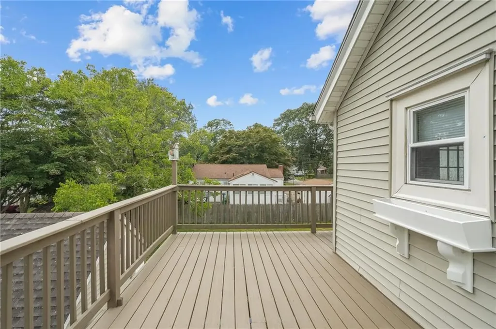 126 Lloyd Avenue Warwick RI 02889