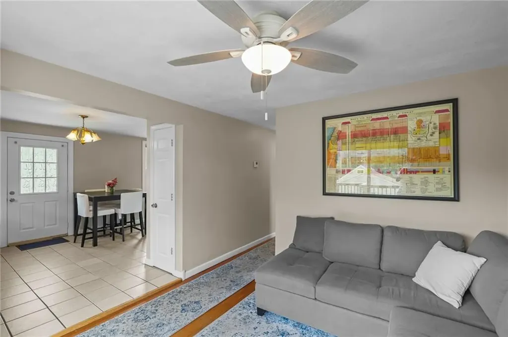126 Lloyd Avenue Warwick RI 02889