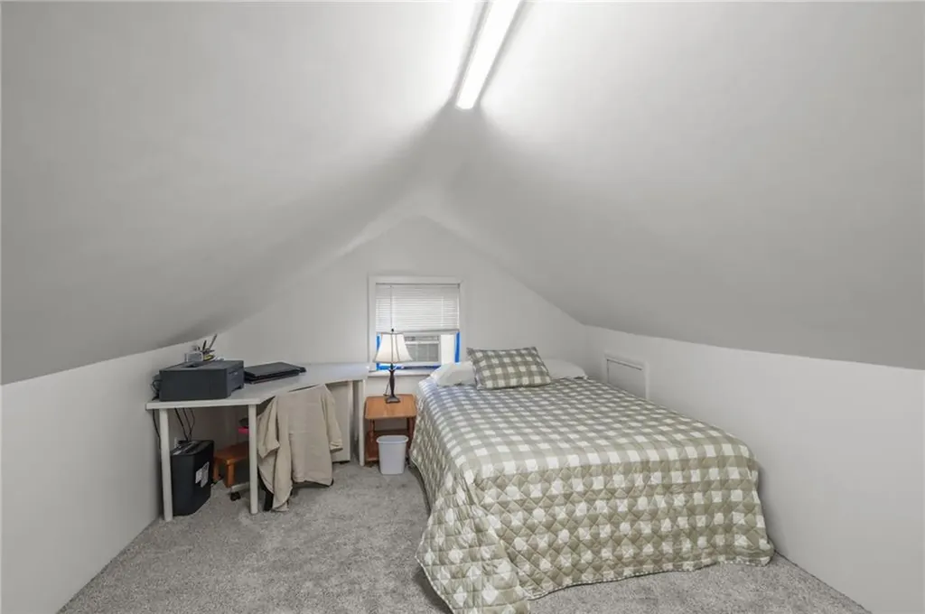 126 Lloyd Avenue Warwick RI 02889
