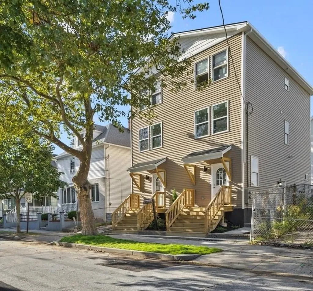 263 265 California Avenue Providence RI 02905