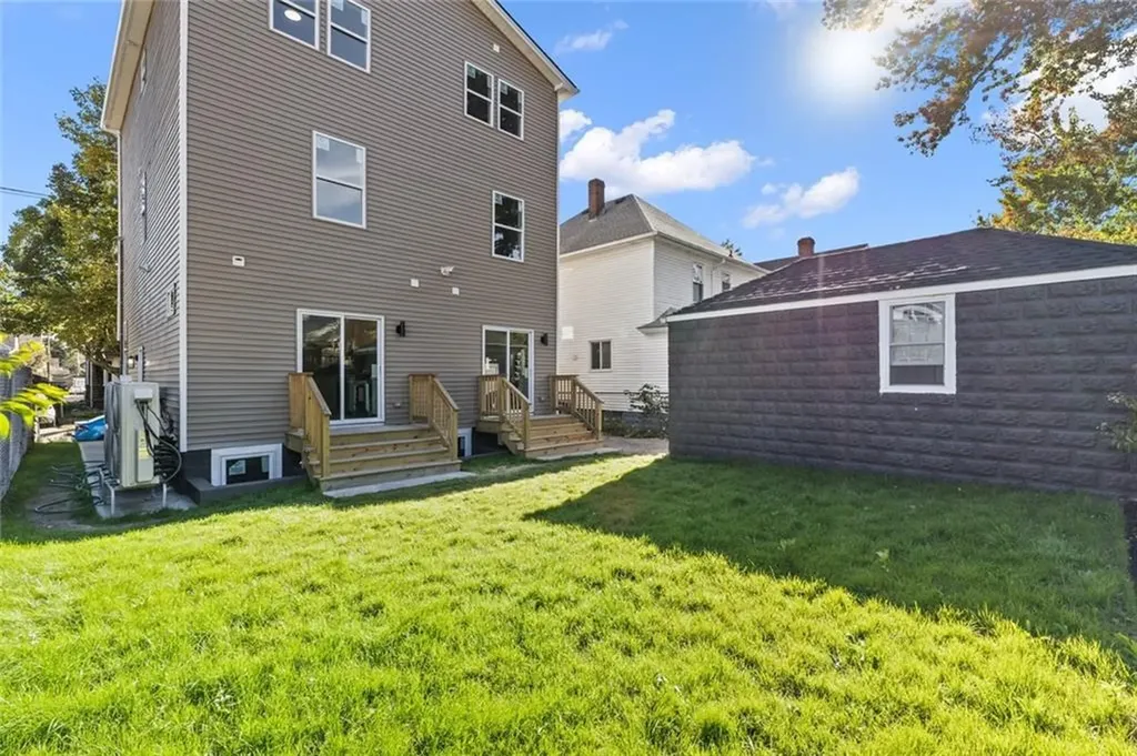 263 265 California Avenue Providence RI 02905