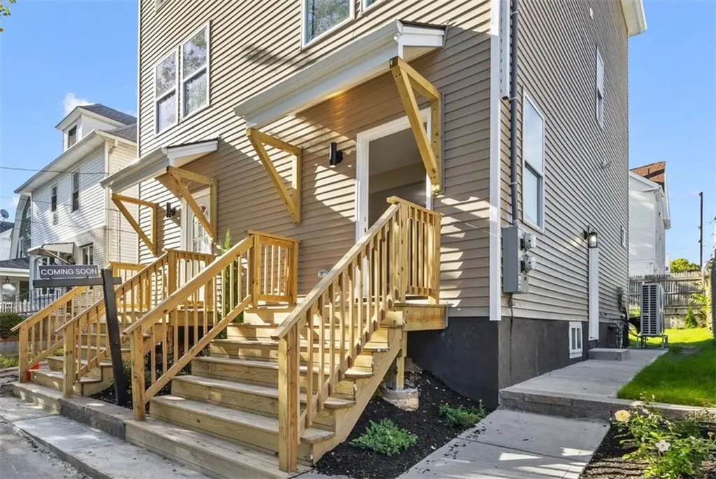 263 265 California Avenue Providence RI 02905