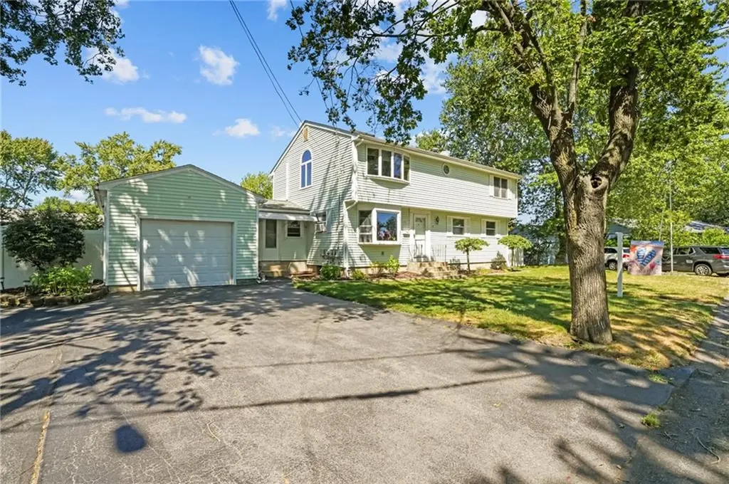 15 Perkins Street Warwick RI 02886