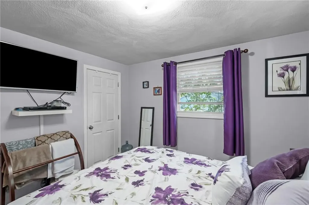 15 Perkins Street Warwick RI 02886