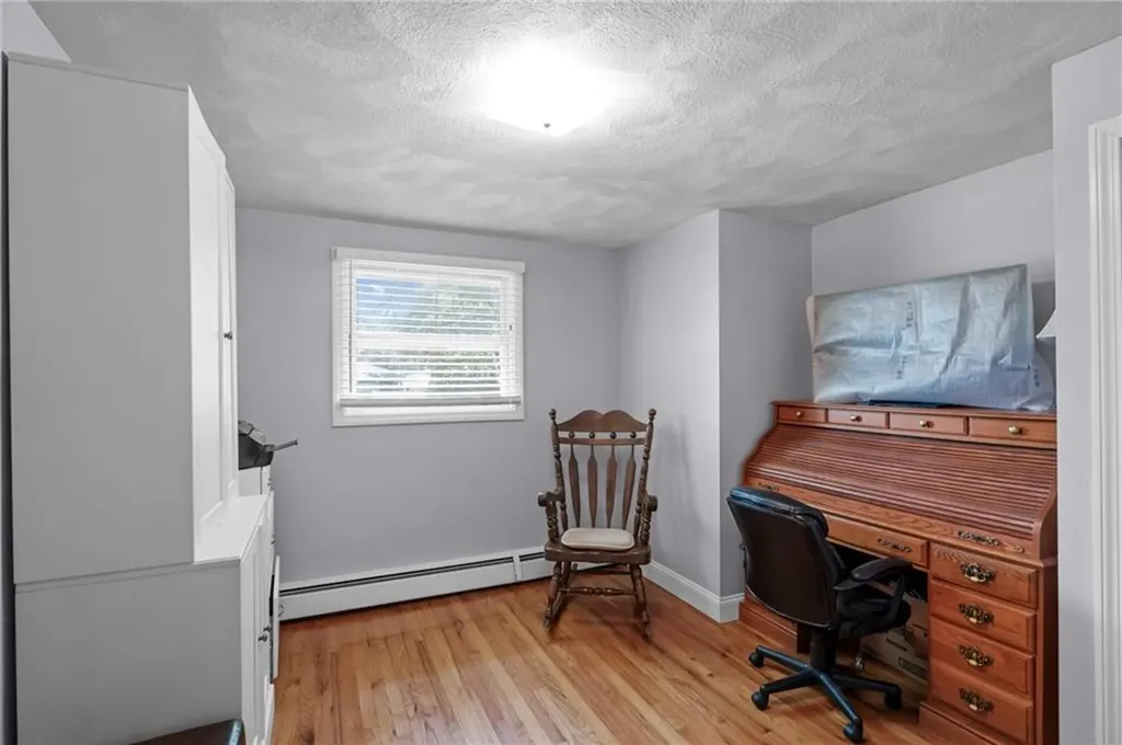 15 Perkins Street Warwick RI 02886