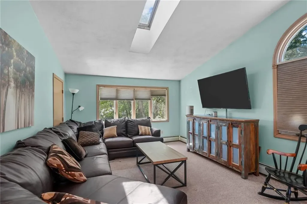 15 Perkins Street Warwick RI 02886