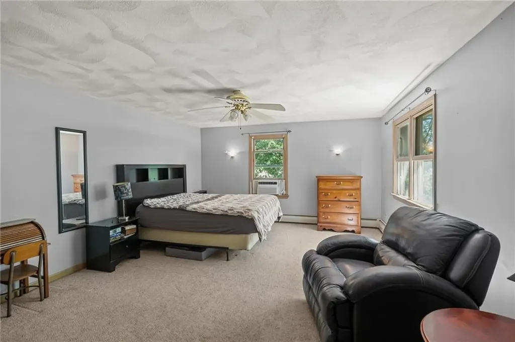 15 Perkins Street Warwick RI 02886