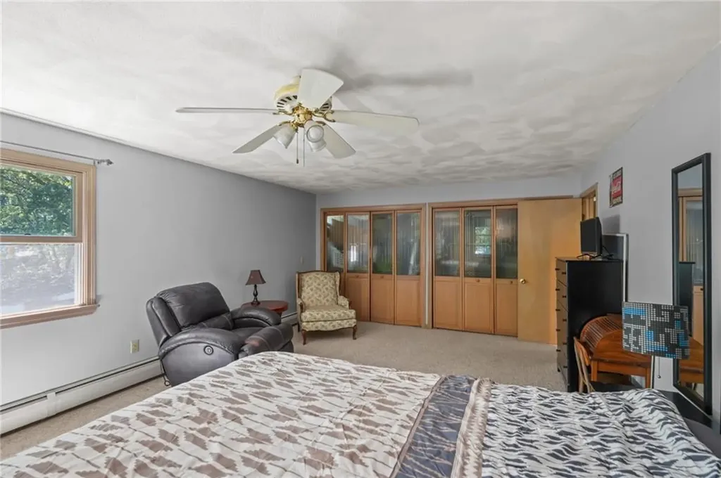 15 Perkins Street Warwick RI 02886