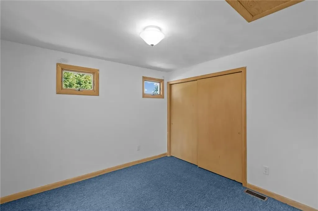 15 Perkins Street Warwick RI 02886