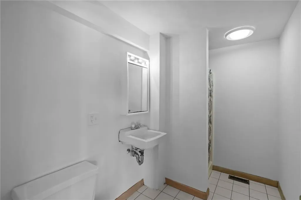 15 Perkins Street Warwick RI 02886