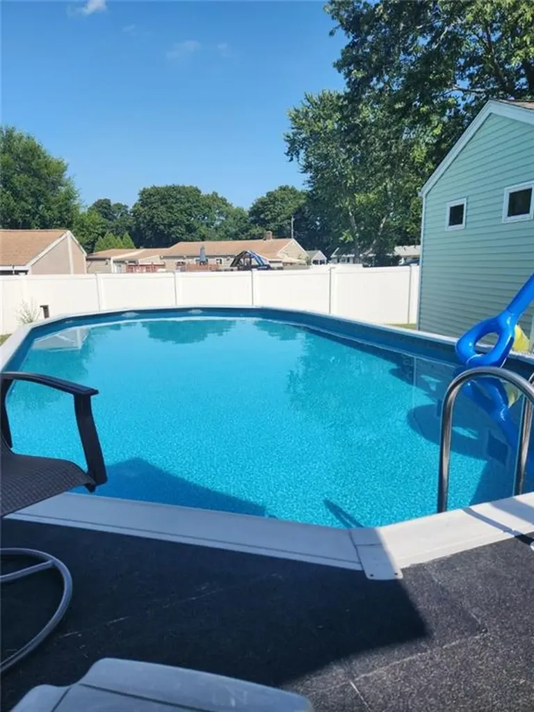 15 Perkins Street Warwick RI 02886
