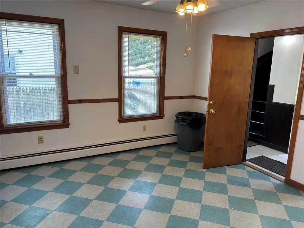 93 Oakland Avenue Pawtucket RI 02861