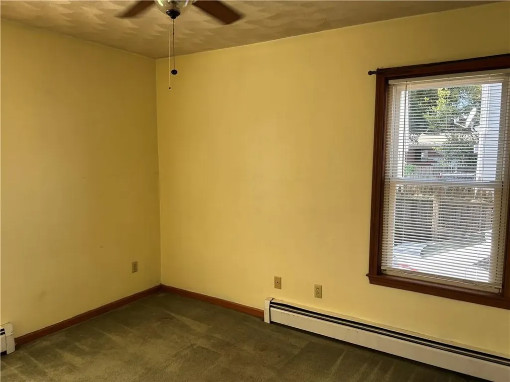 93 Oakland Avenue Pawtucket RI 02861