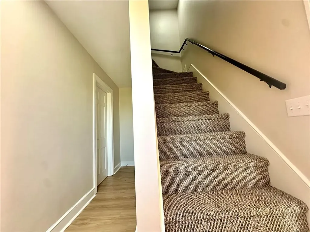 426 Metacom Avenue Bristol RI 02809