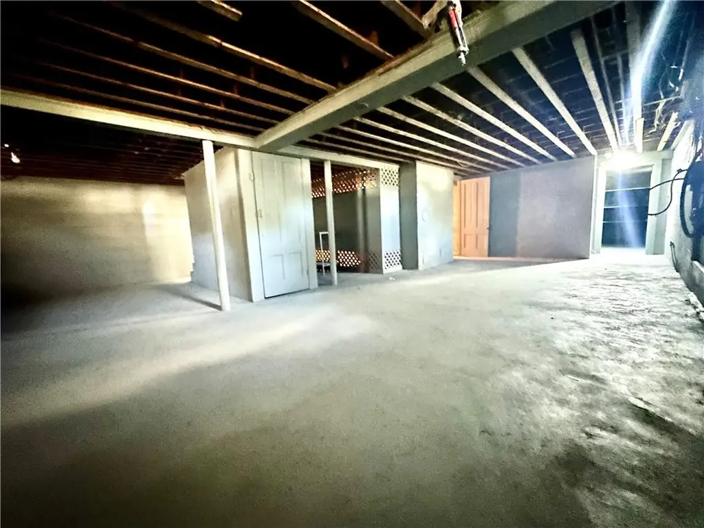 426 Metacom Avenue Bristol RI 02809