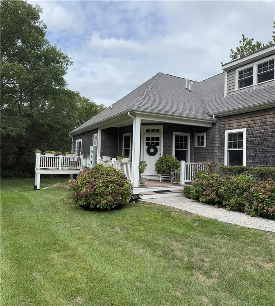 38 Freedom Trail Drive Portsmouth RI 02871