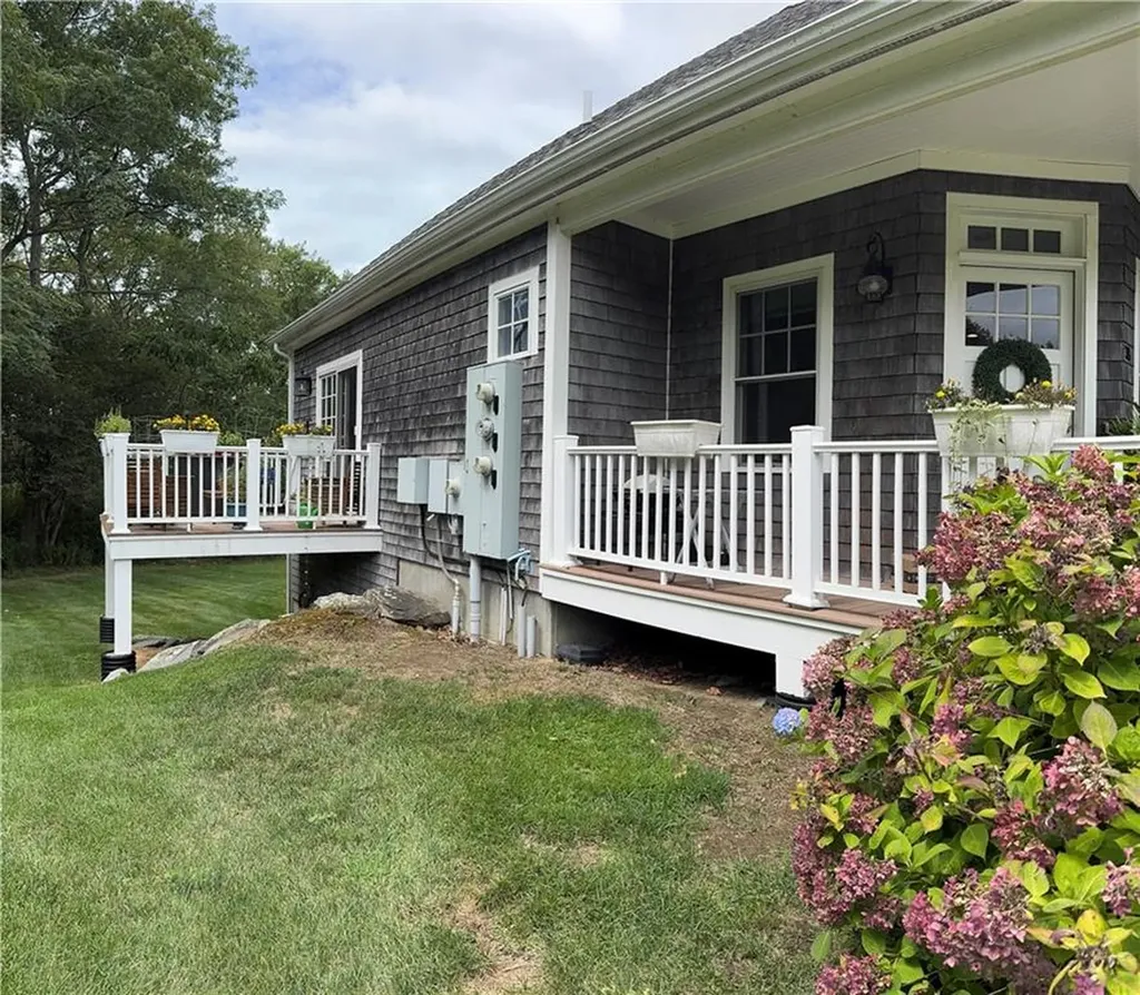 38 Freedom Trail Drive Portsmouth RI 02871