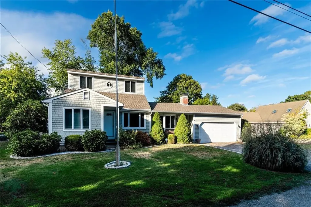 56 Thomas Street Charlestown RI 02813