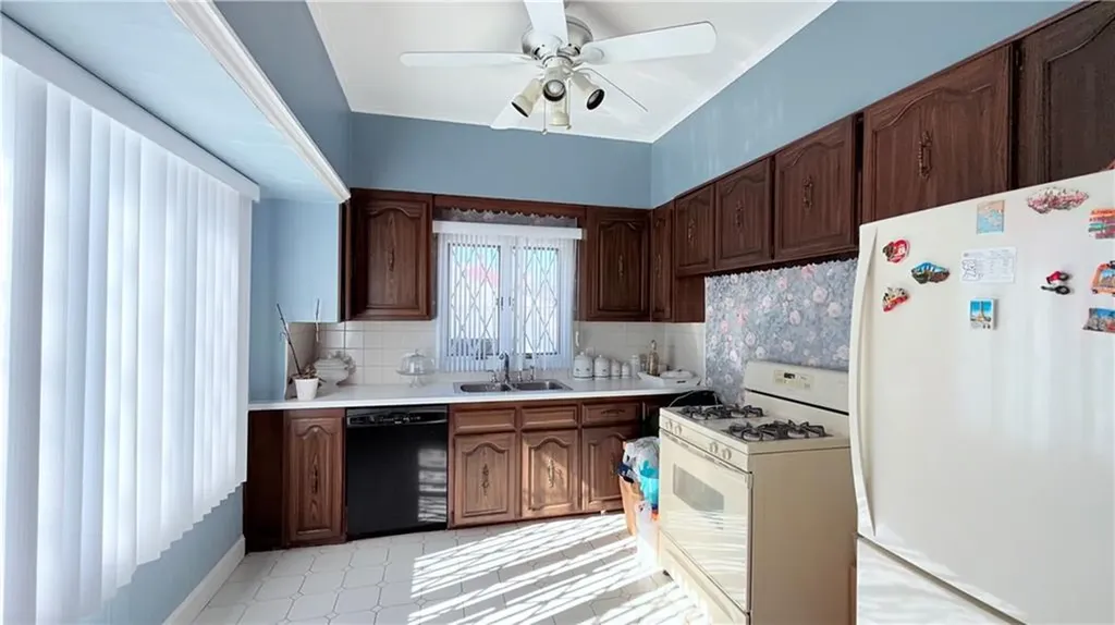 54 Chatham Street Providence RI 02904