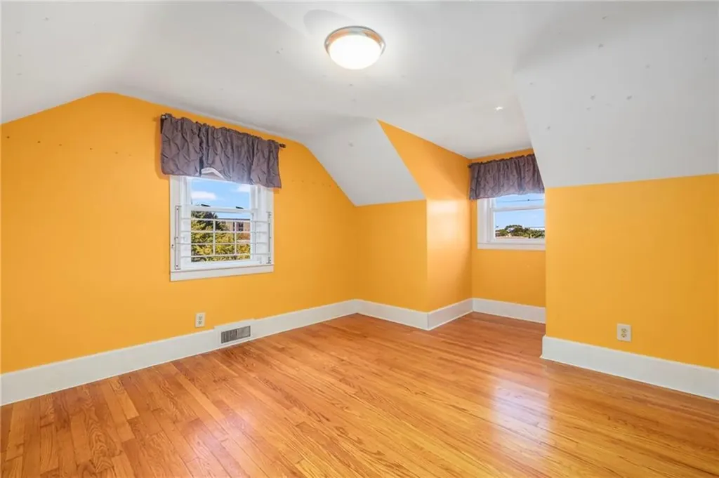86 Blodgett Avenue Pawtucket RI 02860