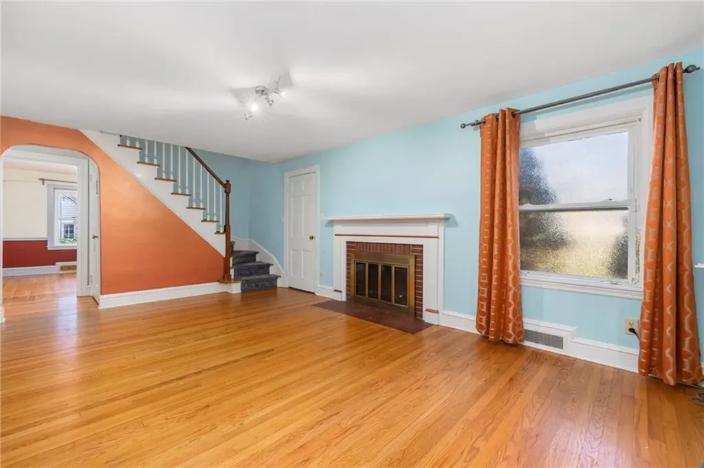 86 Blodgett Avenue Pawtucket RI 02860