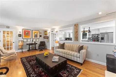 11 Stonegate Road Warren RI 02885