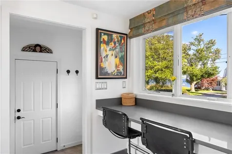 11 Stonegate Road Warren RI 02885