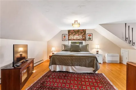 11 Stonegate Road Warren RI 02885