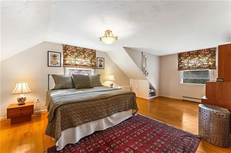 11 Stonegate Road Warren RI 02885