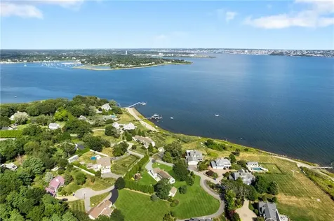 11 Stonegate Road Warren RI 02885