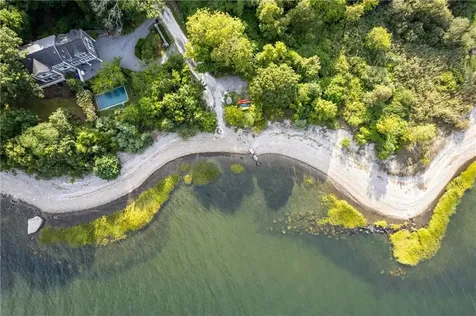 11 Stonegate Road Warren RI 02885