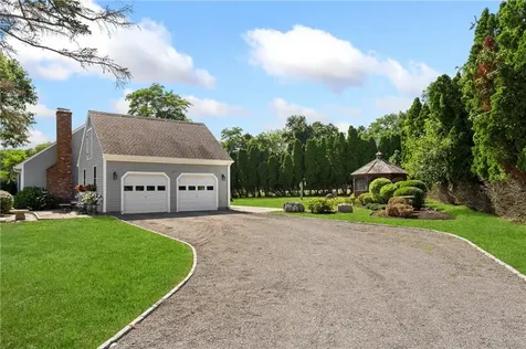 11 Stonegate Road Warren RI 02885