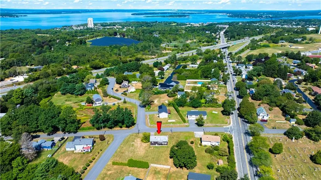 236 Dexter Street Portsmouth RI 02871