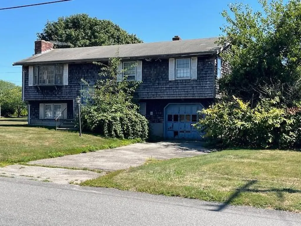 236 Dexter Street Portsmouth RI 02871