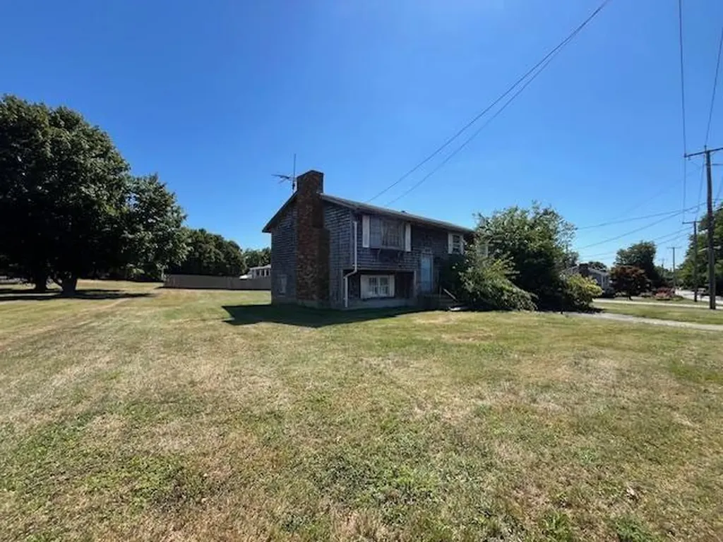 236 Dexter Street Portsmouth RI 02871