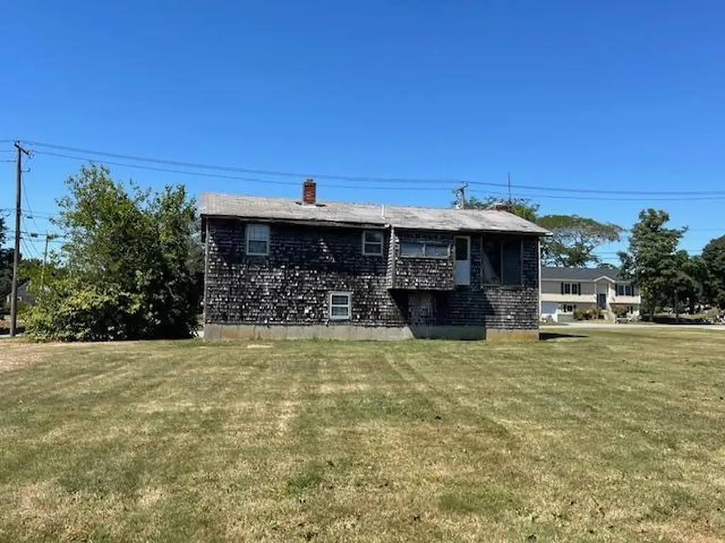 236 Dexter Street Portsmouth RI 02871