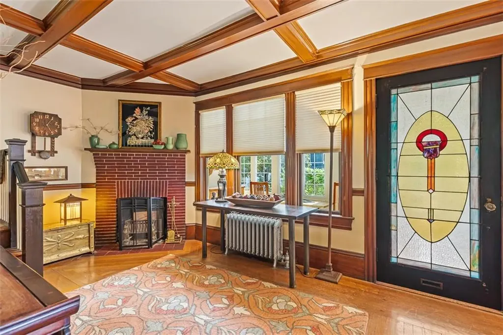 114 Lorimer Avenue Providence RI 02906
