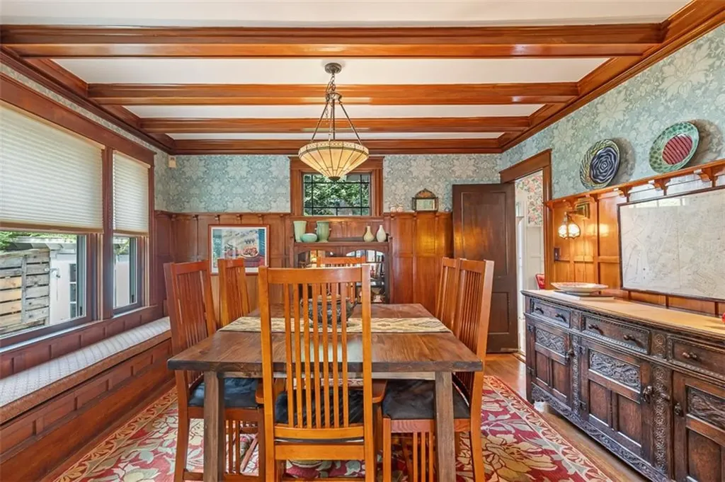 114 Lorimer Avenue Providence RI 02906