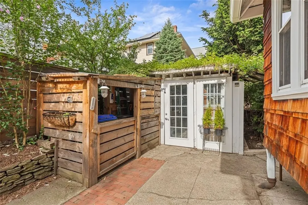 114 Lorimer Avenue Providence RI 02906