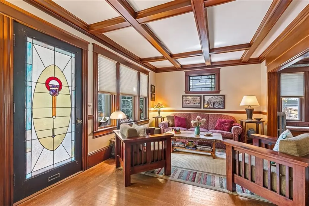114 Lorimer Avenue Providence RI 02906