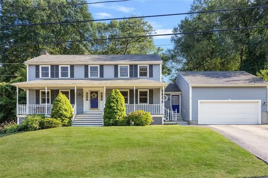 7 Crestwood Lane Lincoln RI 02865