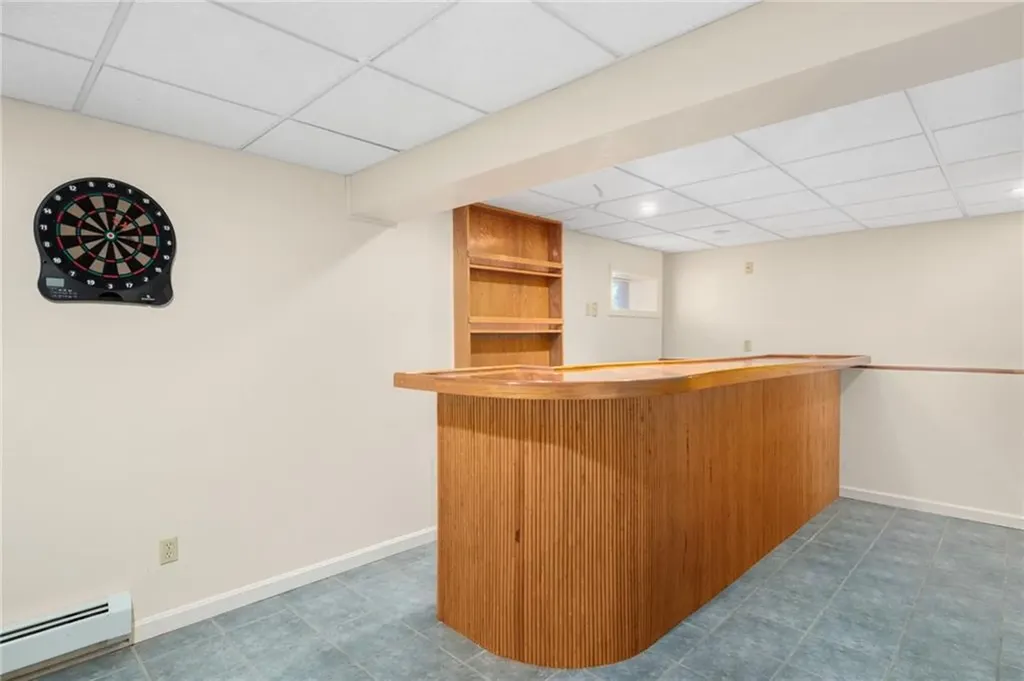 7 Crestwood Lane Lincoln RI 02865