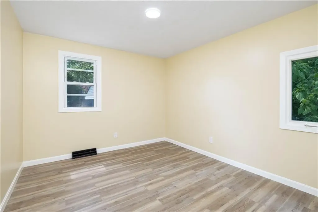 259 Buttonwoods Avenue Warwick RI 02886