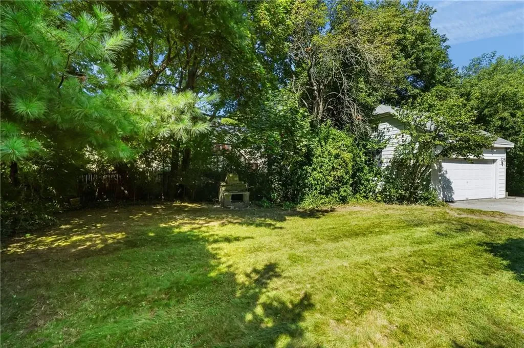 104 Gentian Avenue Providence RI 02908