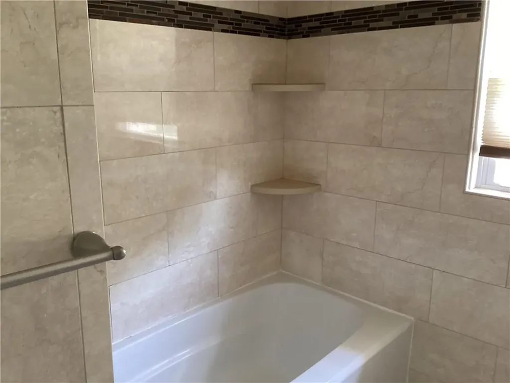 25 Fernbrook Drive Cranston RI 02920