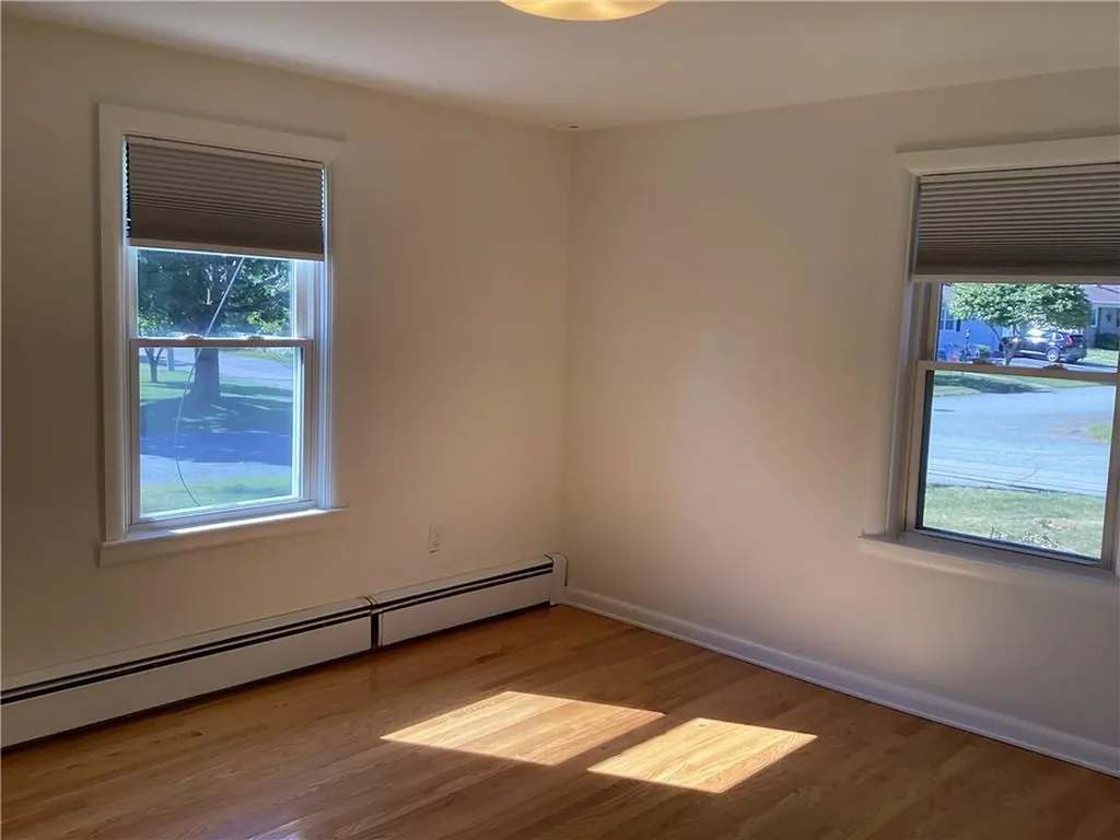 25 Fernbrook Drive Cranston RI 02920
