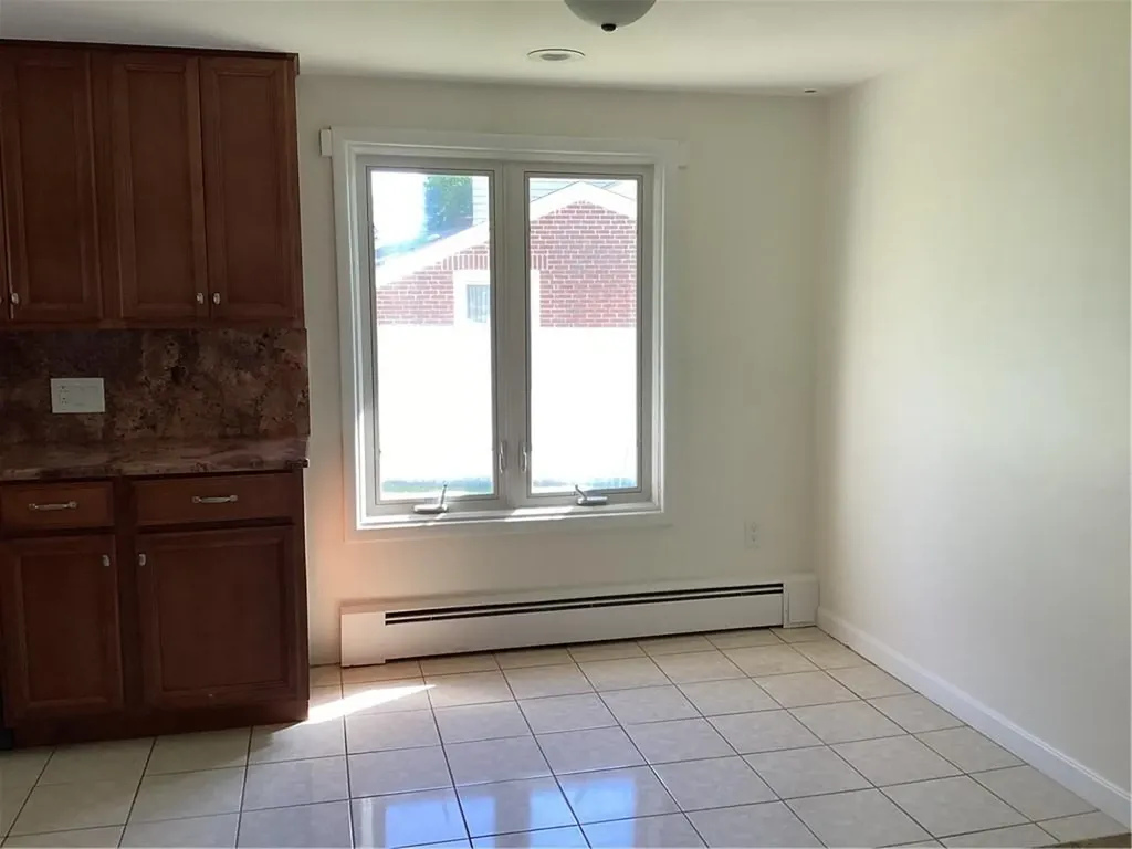 25 Fernbrook Drive Cranston RI 02920